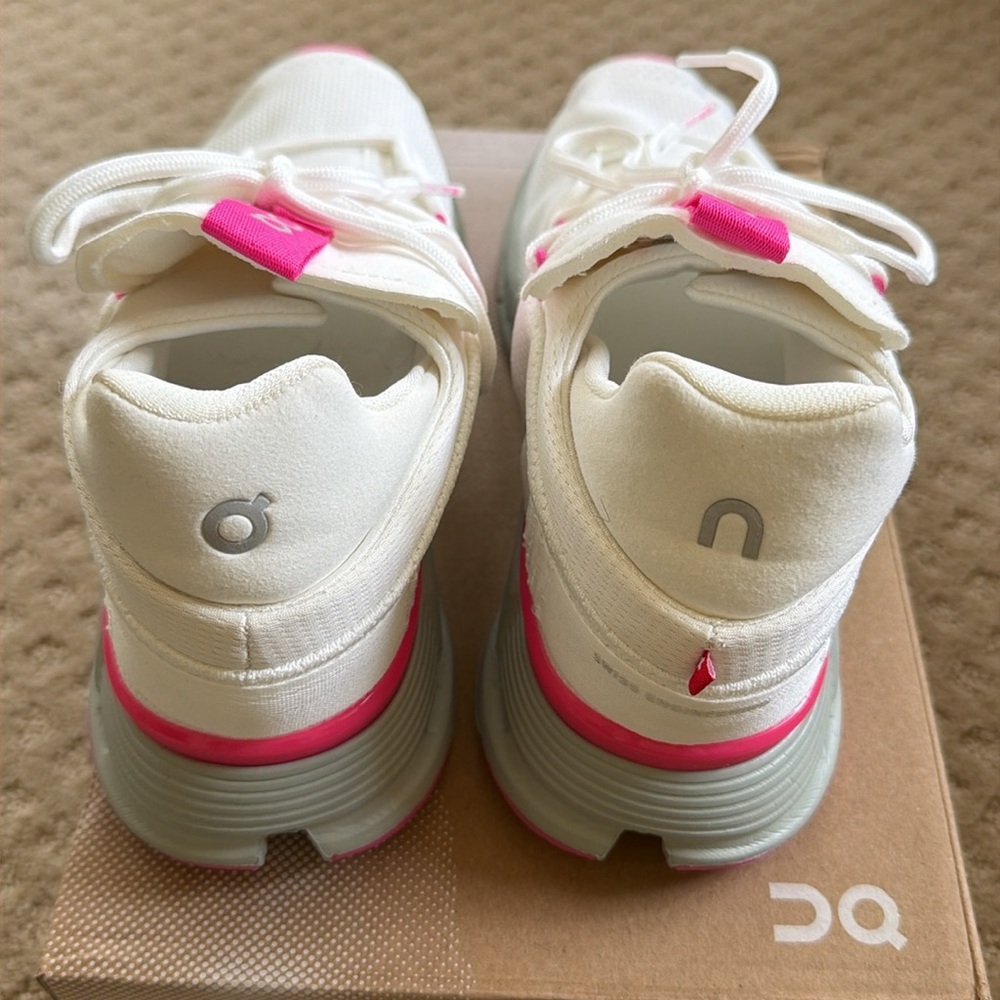 On Cloud Cloudnova Barbie women’s shoes - Picture 5 of 8